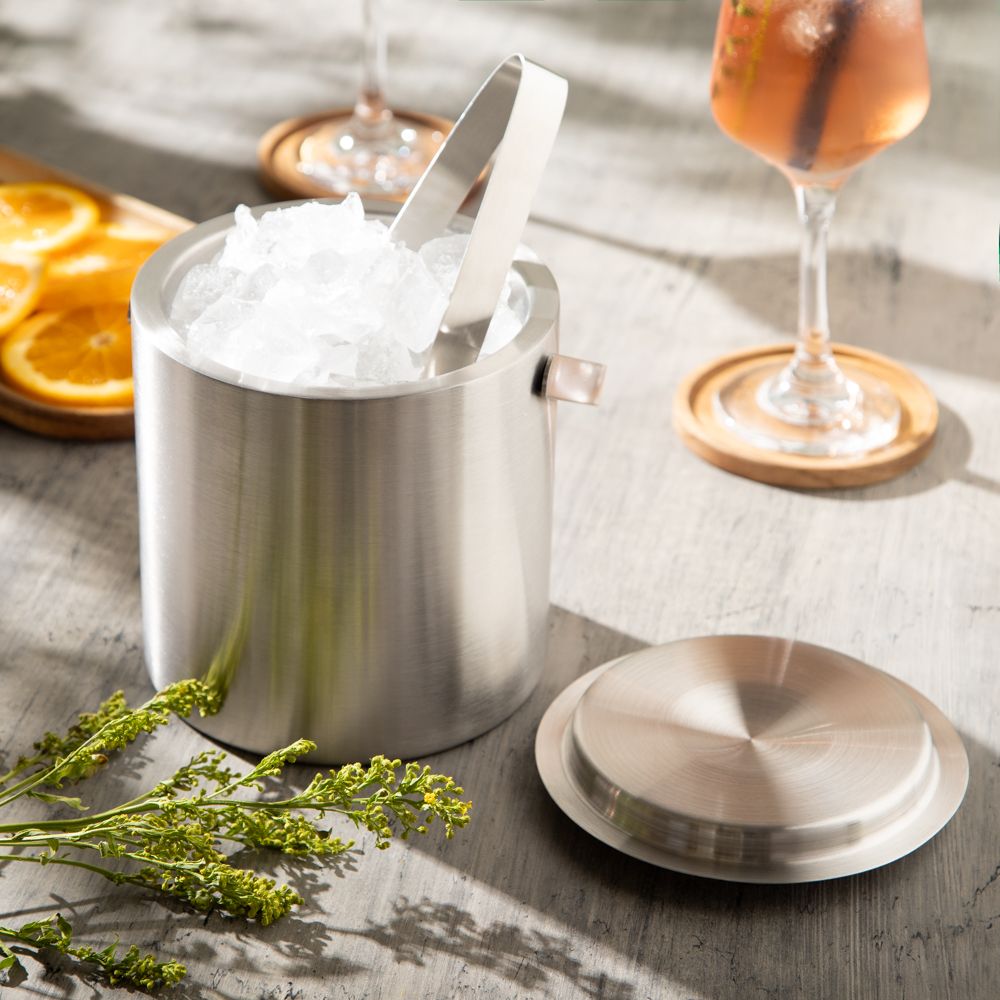 Hielera con pinzas de acero inoxidable