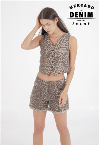 Feline Flair Vest / DXV0409